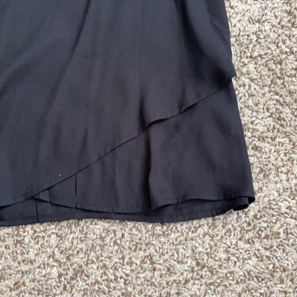 Cold shoulder top - Picture 3 of 4